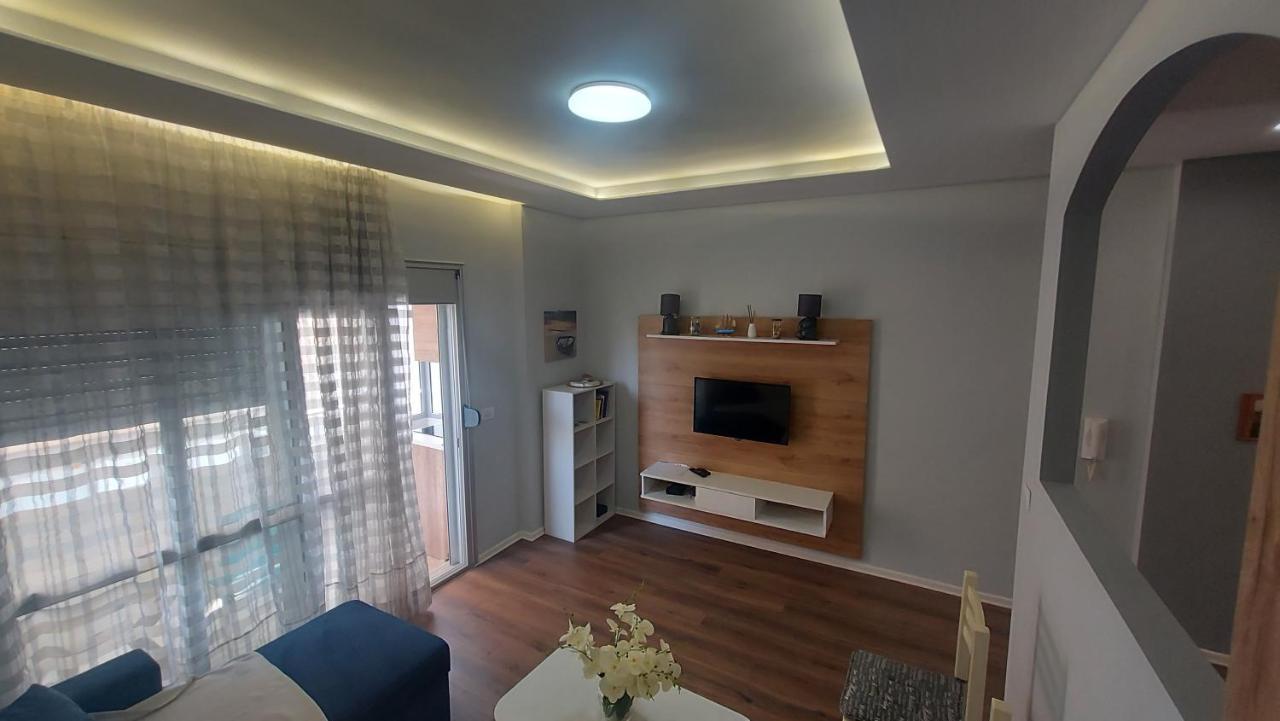 City Beachfront Apartments Vlorë Exterior foto