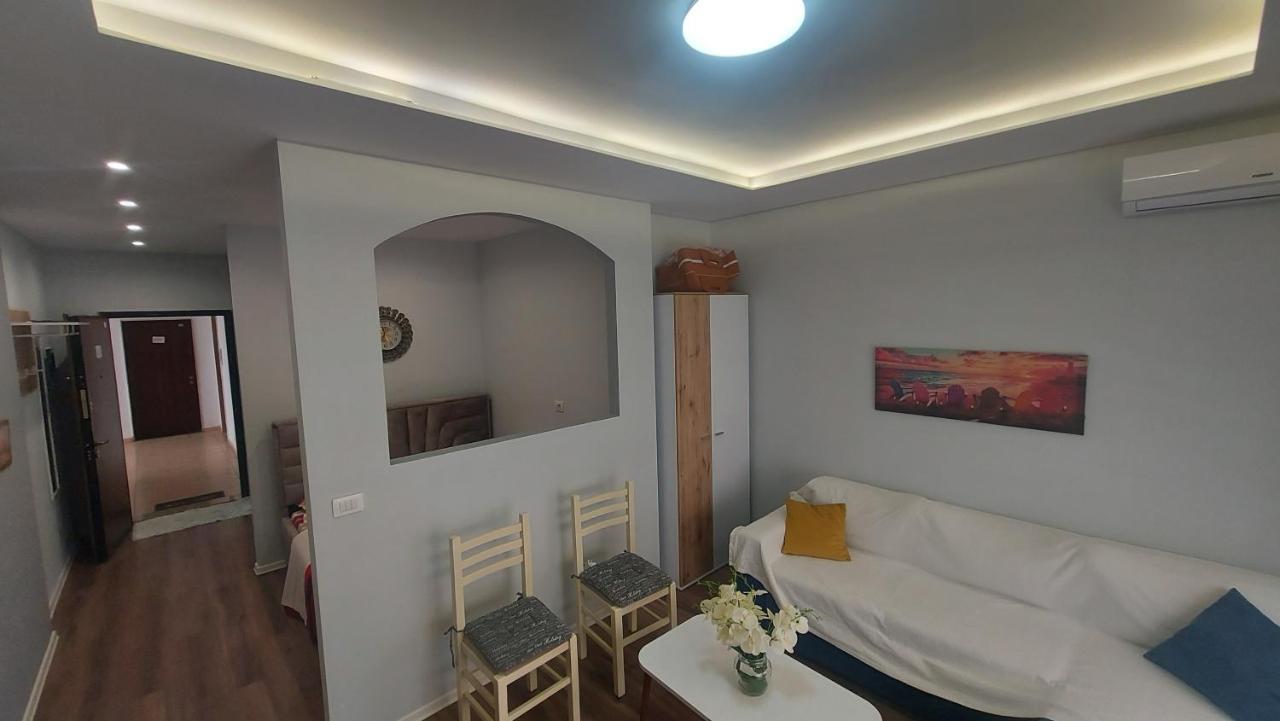 City Beachfront Apartments Vlorë Exterior foto