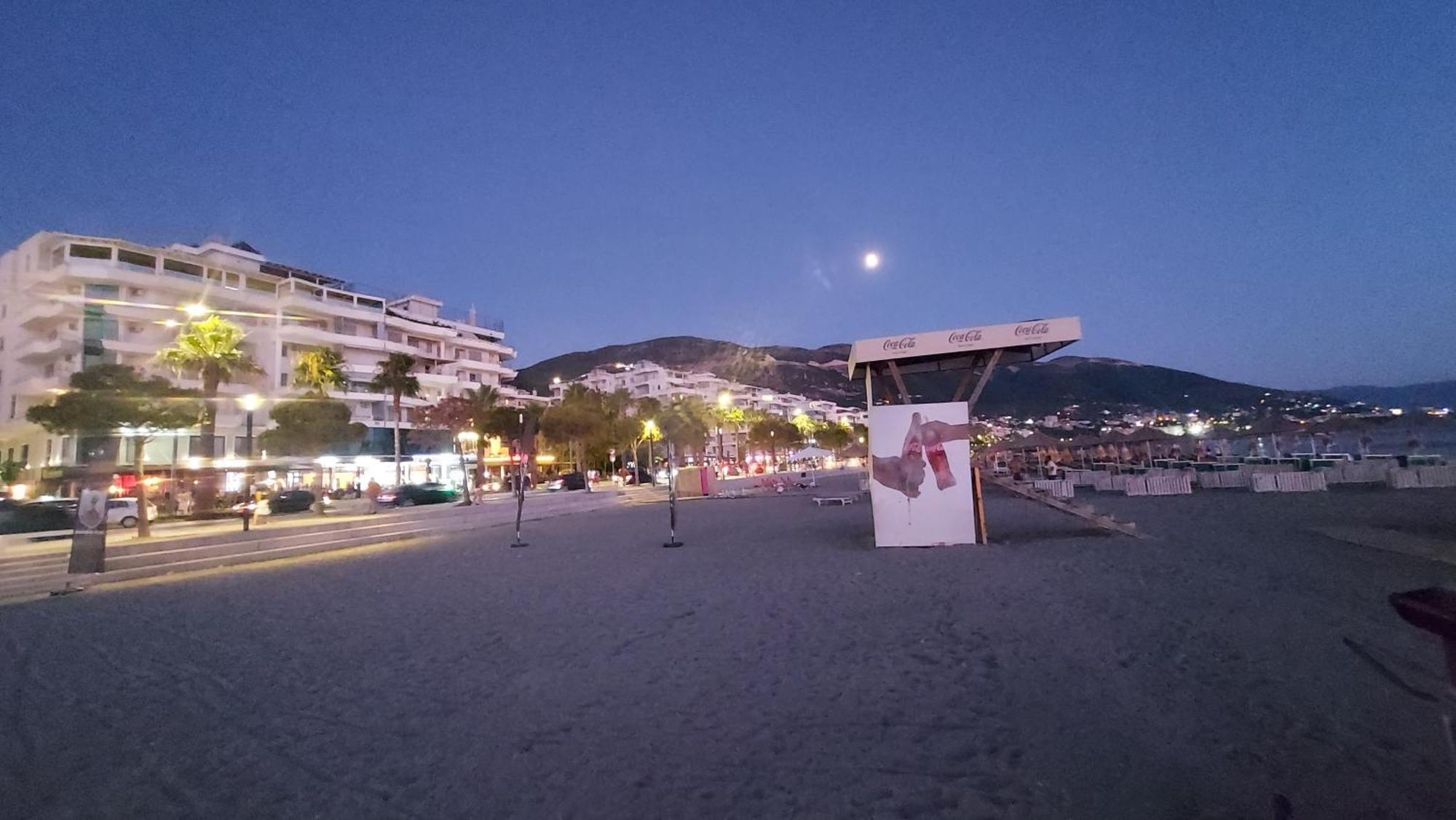 City Beachfront Apartments Vlorë Exterior foto