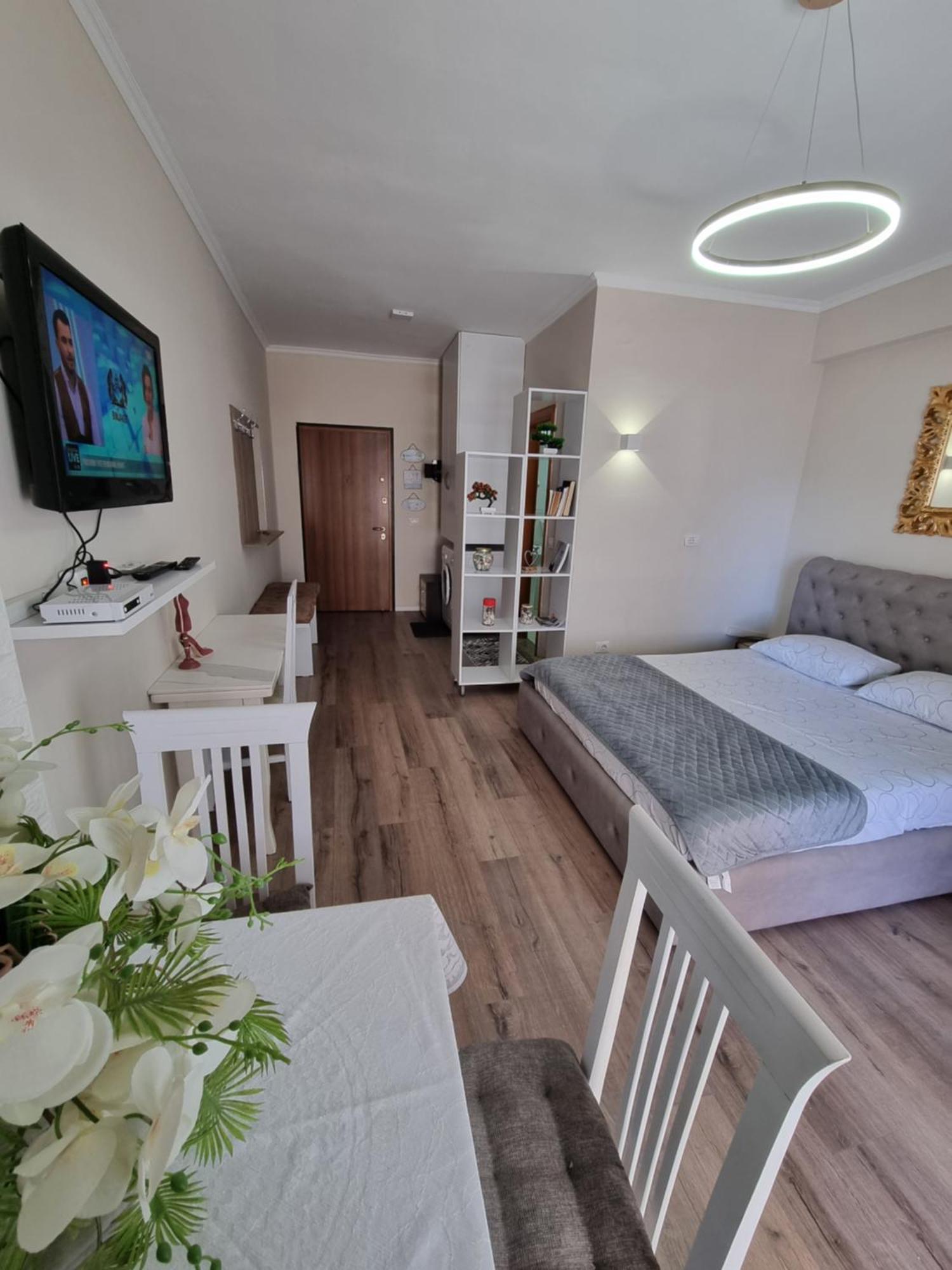 City Beachfront Apartments Vlorë Exterior foto